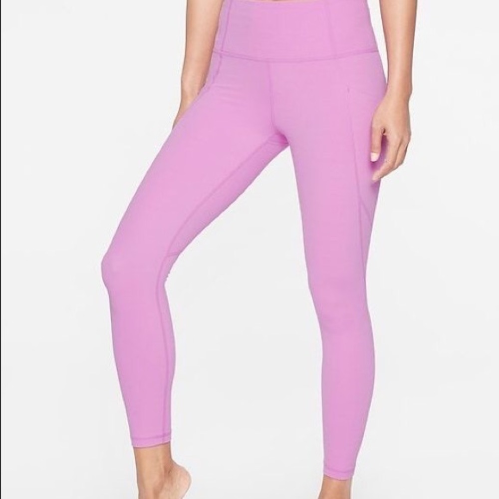 Athleta Salutation Stash Pocket 7/8 Tight